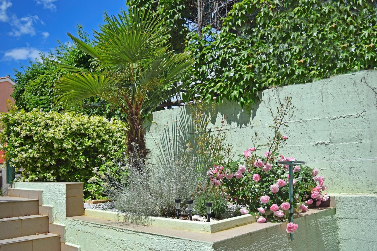 Loki'S Dream Apartment Pula Exterior photo